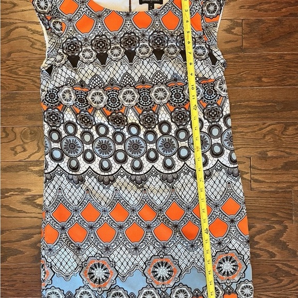 BANANA REPUBLIC Dress size 6 Geometric Patterned Shift Dress in Orange and Black - Picture 6 of 14